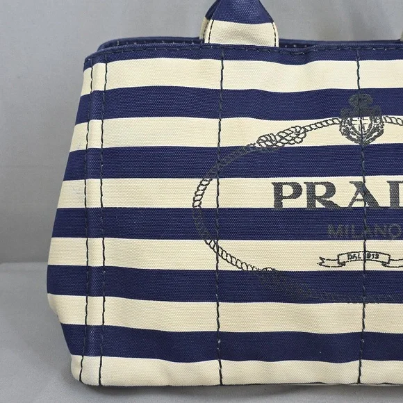 ✨️PRADA Canapa Convertible Tote Bag - Picture 2 of 16